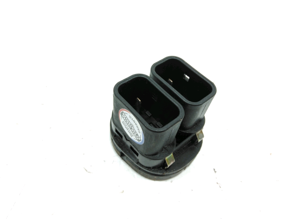 Commande lève-vitre avant gauche