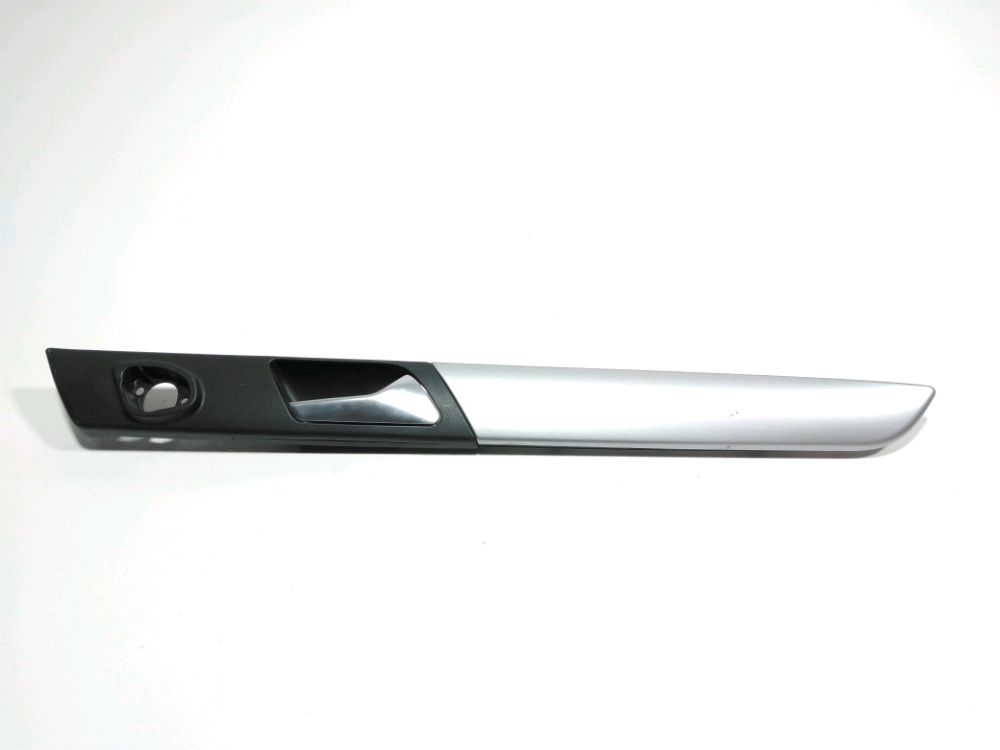 Poignee interieure porte avant droite