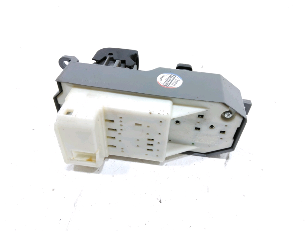 Commande lève-vitre avant gauche