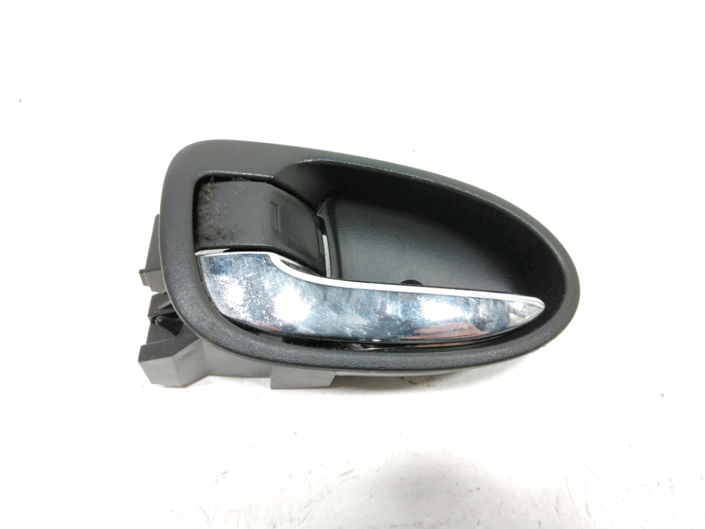 Poignée intérieure porte avant gauche