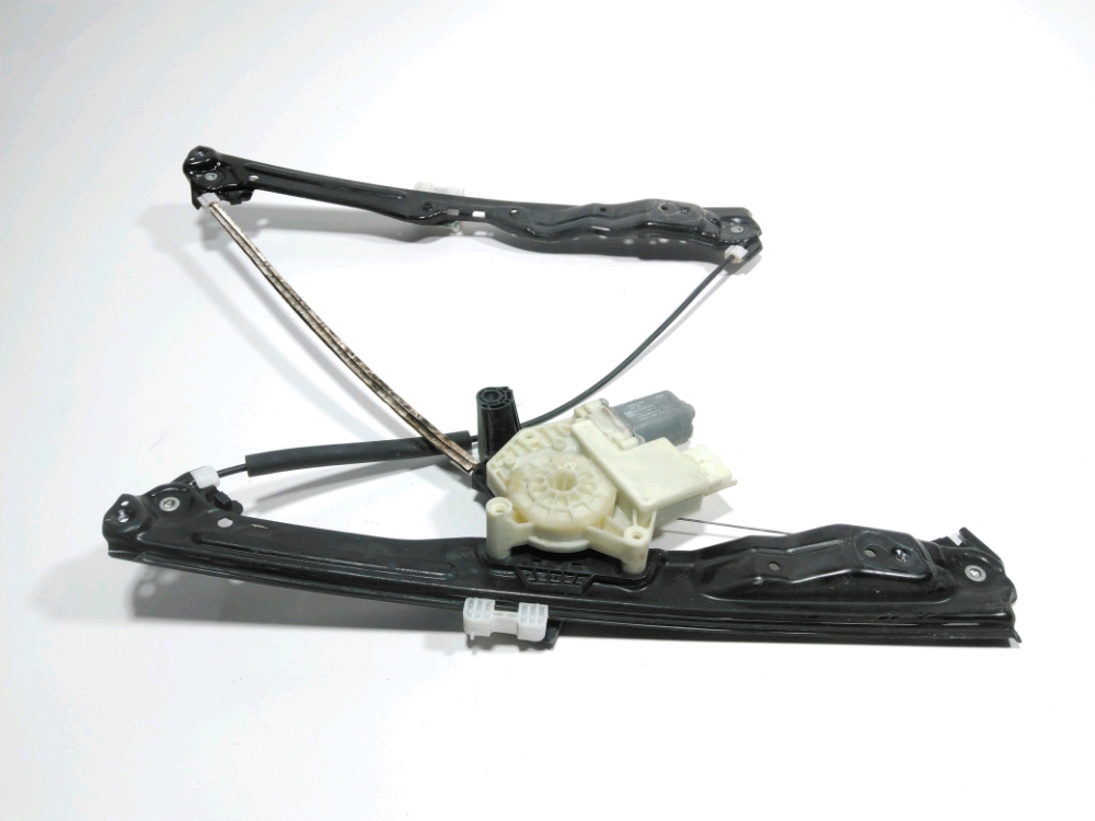 Lève-vitre électrique avant droit