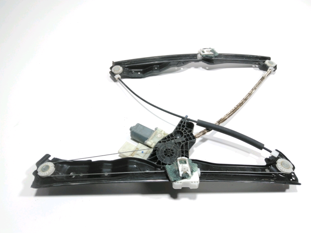 Lève-vitre électrique avant droit