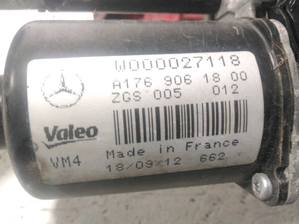 Mécanisme + moteur d'essuie glace avant