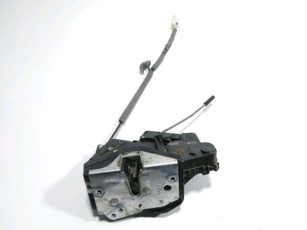 Serrure de porte avant droite