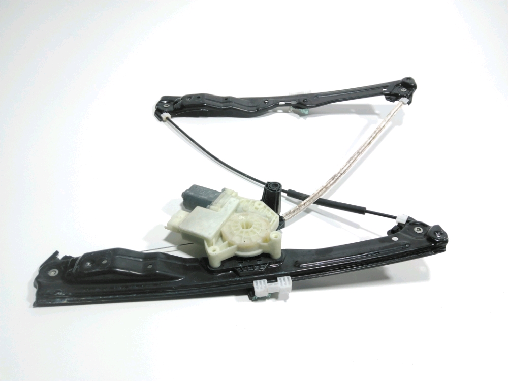 Lève-vitre électrique avant gauche