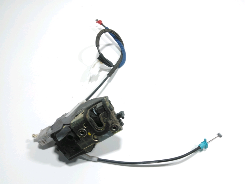 Serrure de porte avant droite