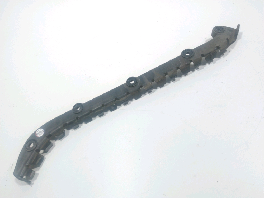 Support droit de pare-choc arrière