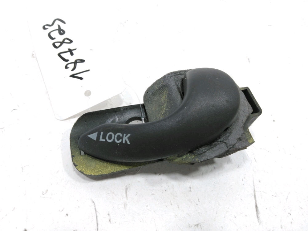 Poignee interieure porte avant droite