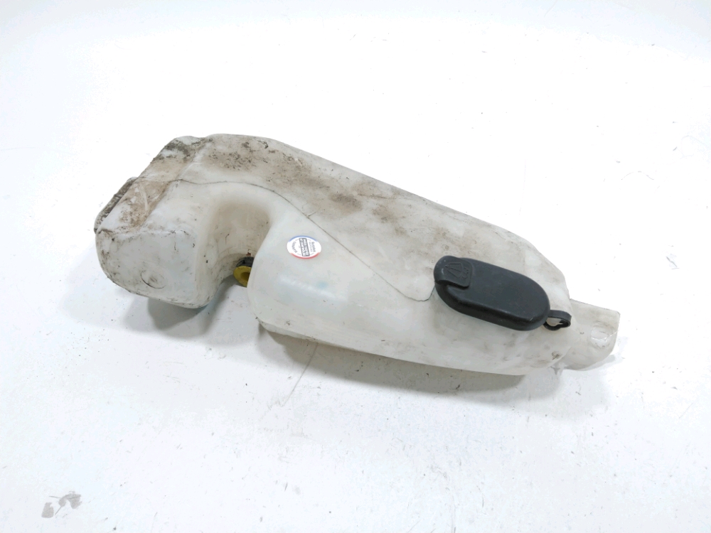 Réservoir de lave glace avant