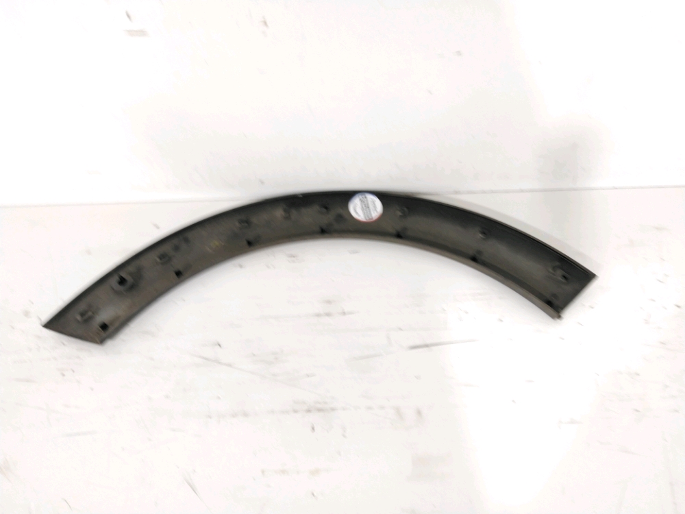 Elargisseur d'aile arrière droit