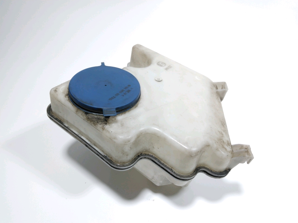 Réservoir de lave glace avant