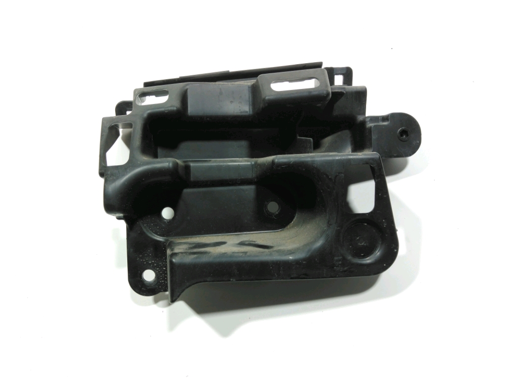 Support gauche de pare-choc arrière