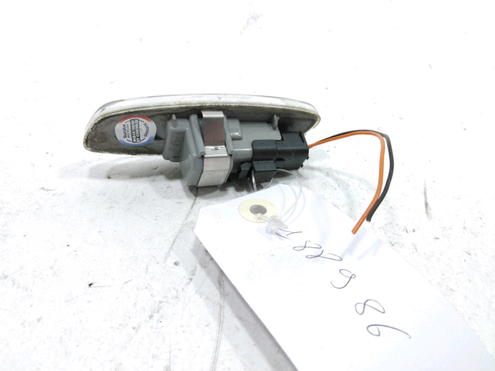 Répétiteur d'aile droit