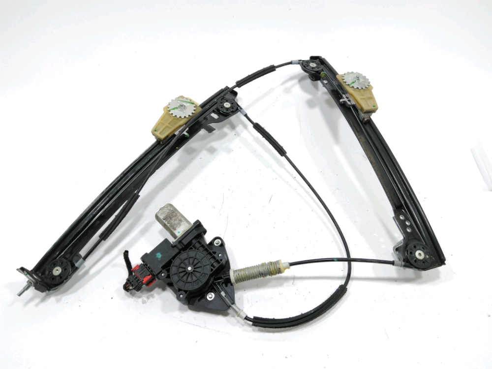 Lève-vitre électrique avant droit