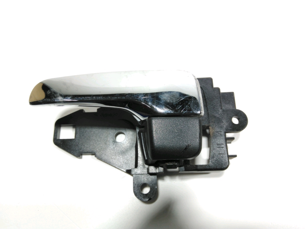 Poignee interieure porte arriere gauche