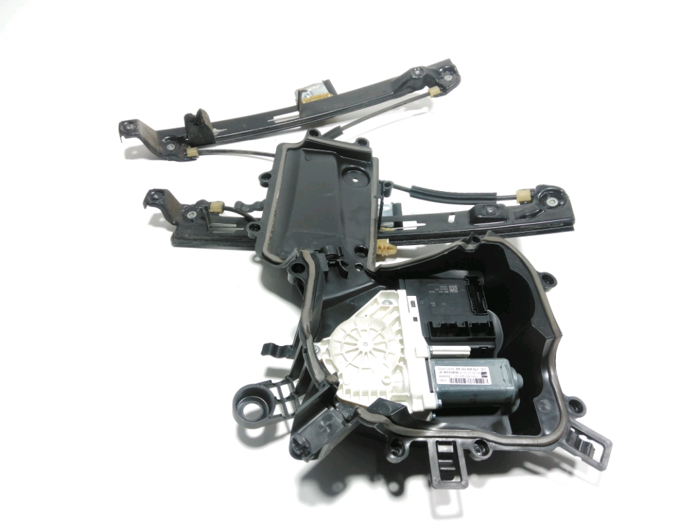 Leve-vitre electrique avant gauche