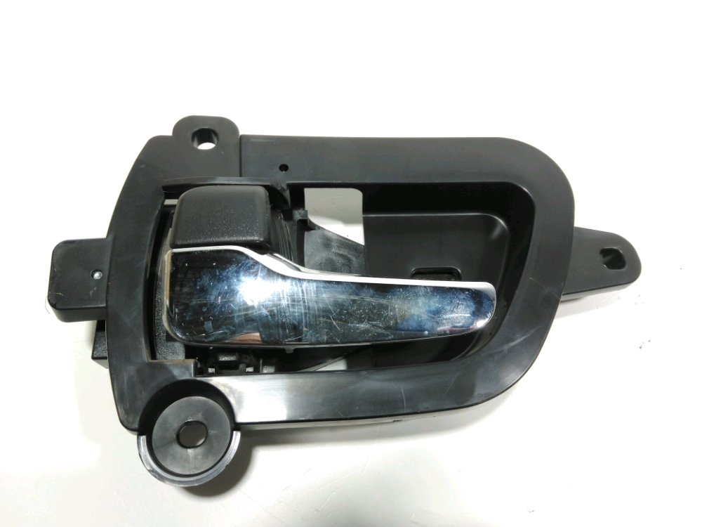 Poignee interieure porte arriere gauche