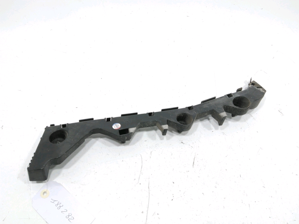 Support droit de pare-choc arrière