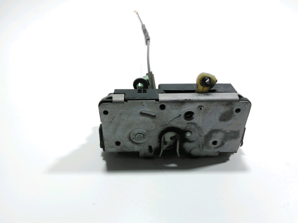 Serrure de porte avant gauche