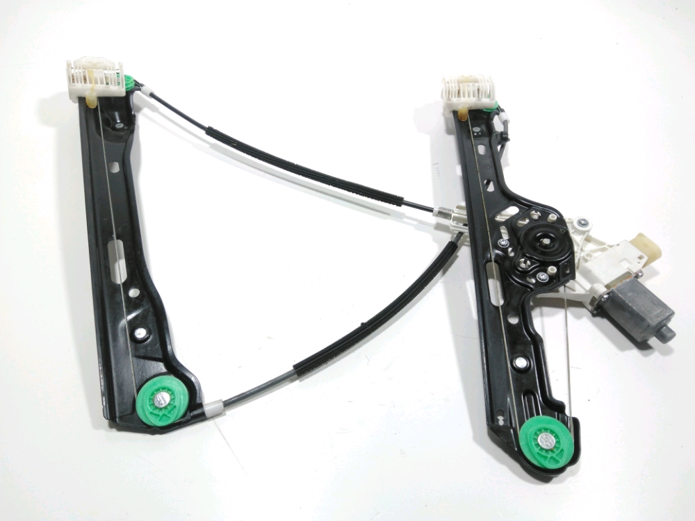 Lève-vitre électrique avant droit