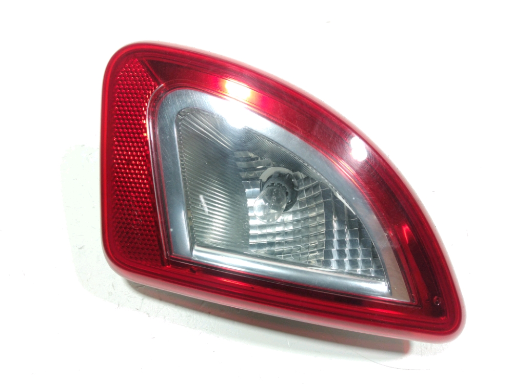 Feu arrière intérieur droit