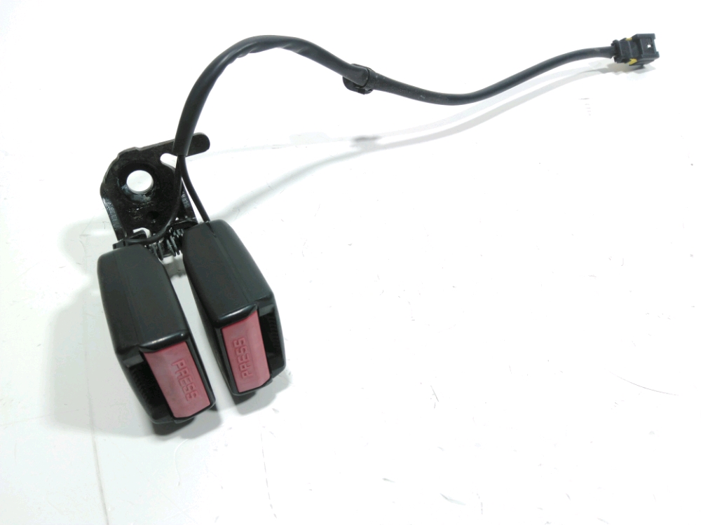 Ancrage ceinture arrière droit