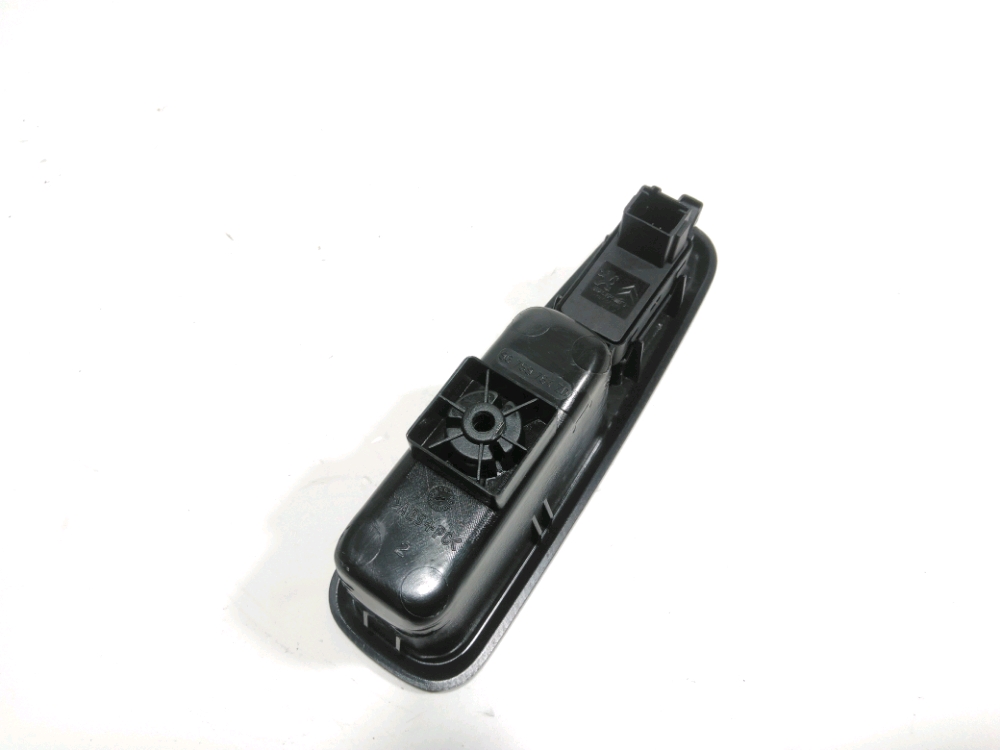 Commande lève-vitre arrière gauche