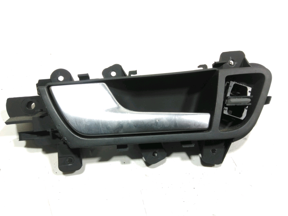 Poignée intérieure porte avant gauche