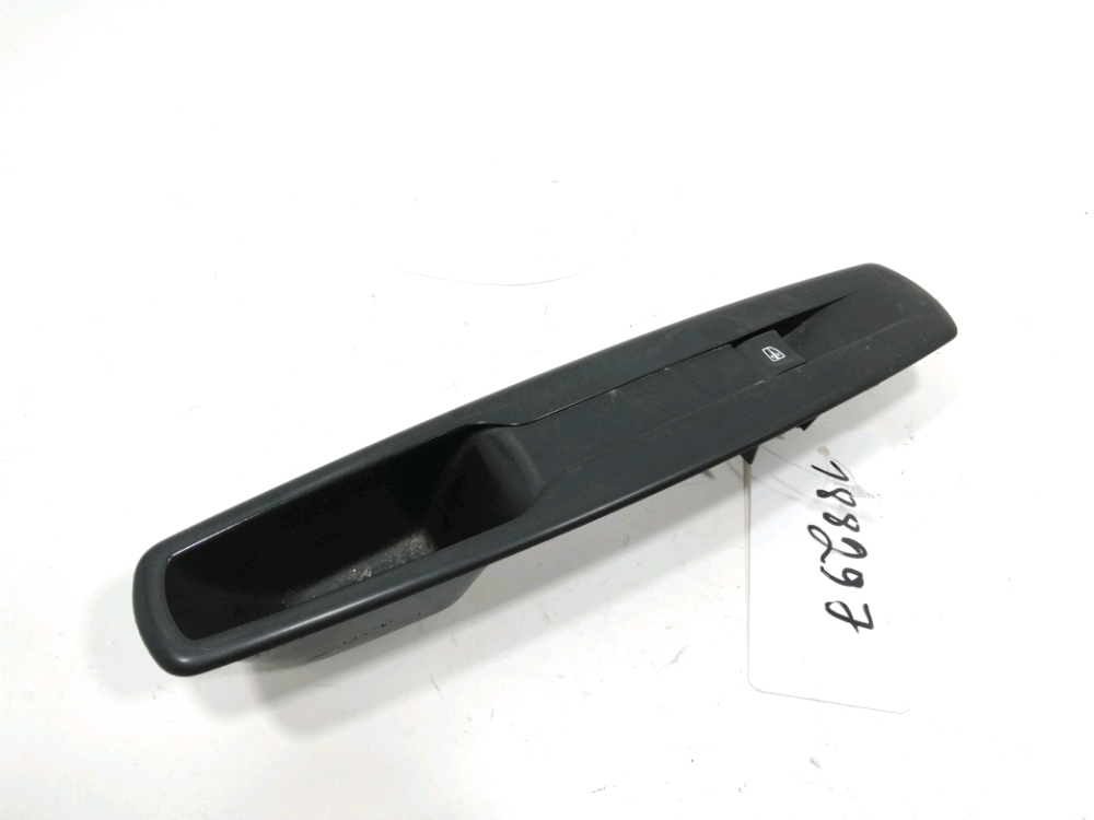 Commande lève-vitre avant droit