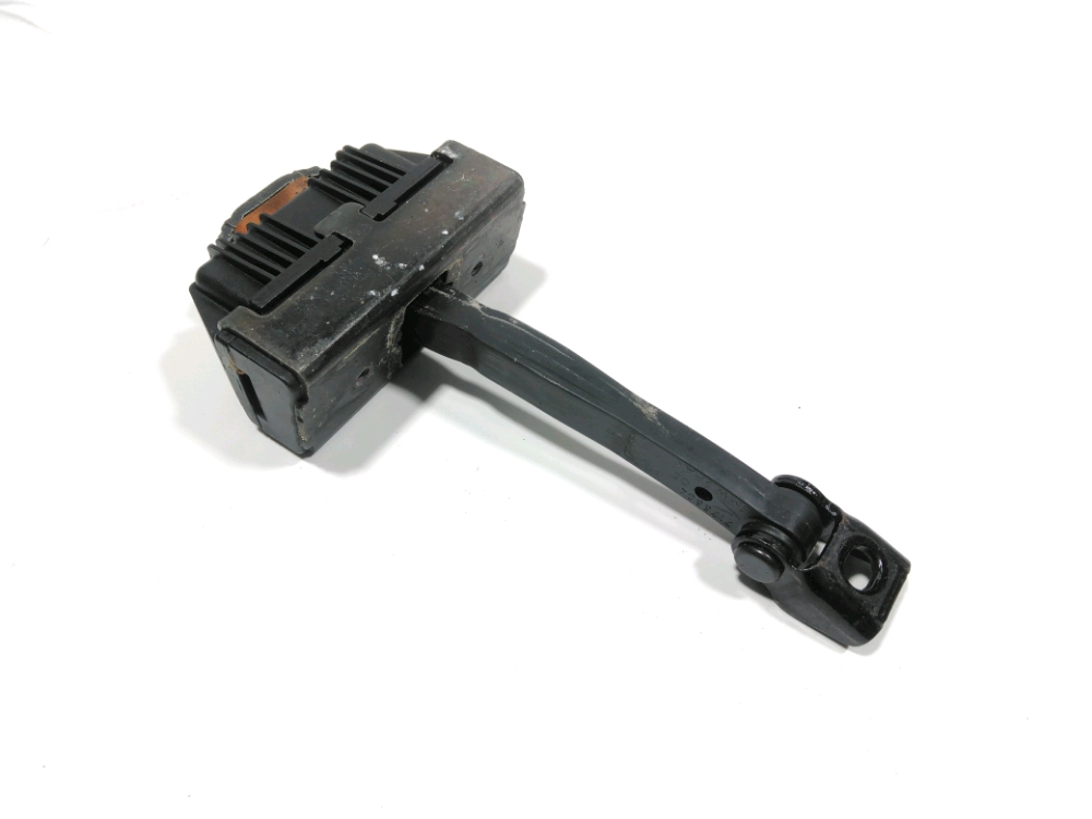 Tirant de porte avant droit