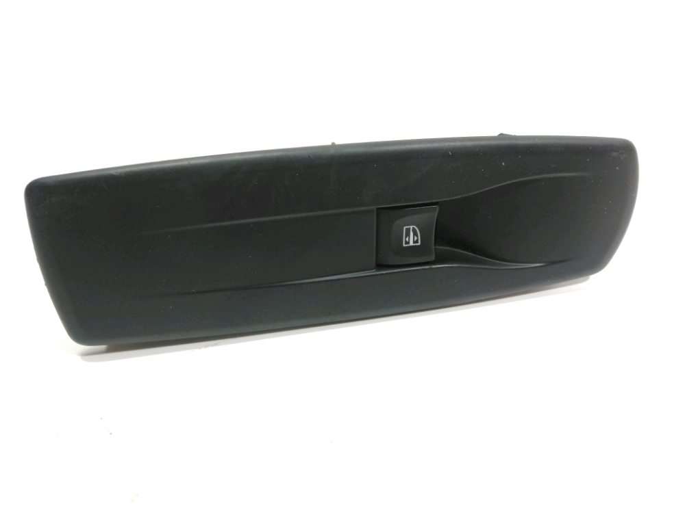 Commande lève-vitre avant droit