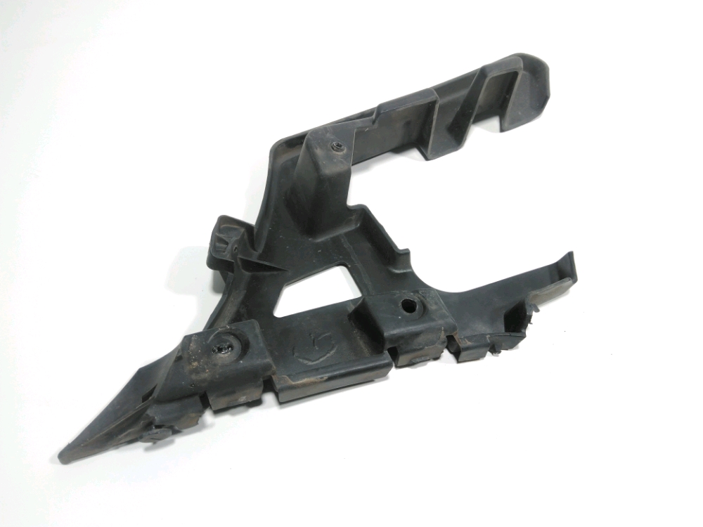 Support gauche de pare-choc arrière