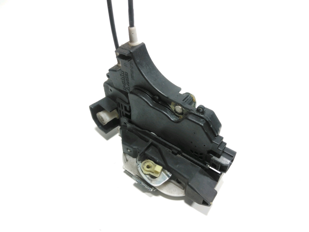 Serrure de porte avant droite