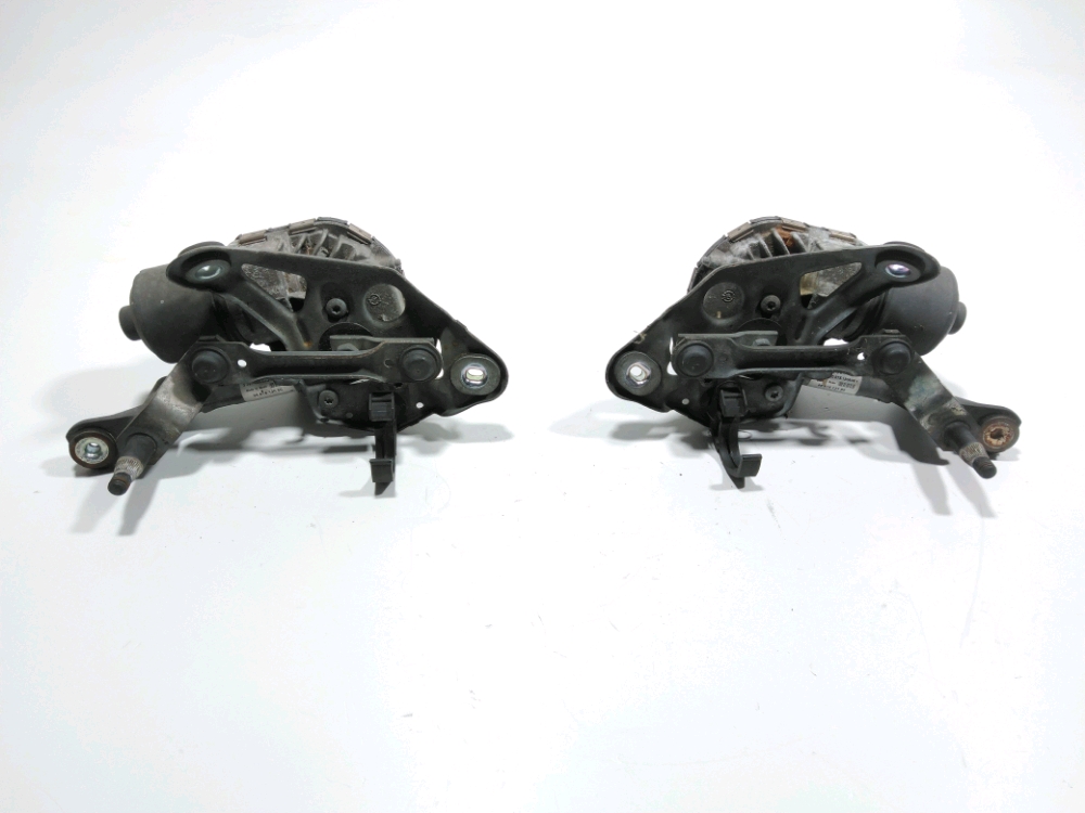 Mécanisme + moteur d'essuie glace avant