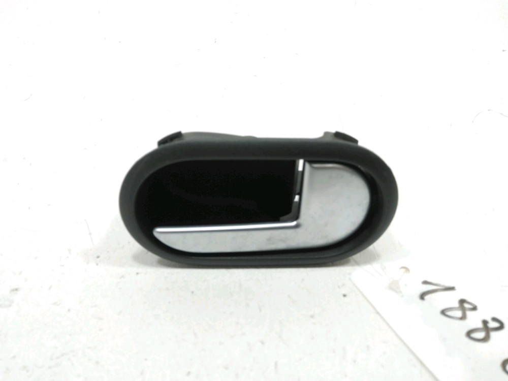 Poignée intérieure porte avant droite