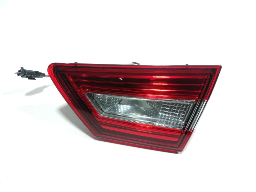 Feu arrière intérieur droit