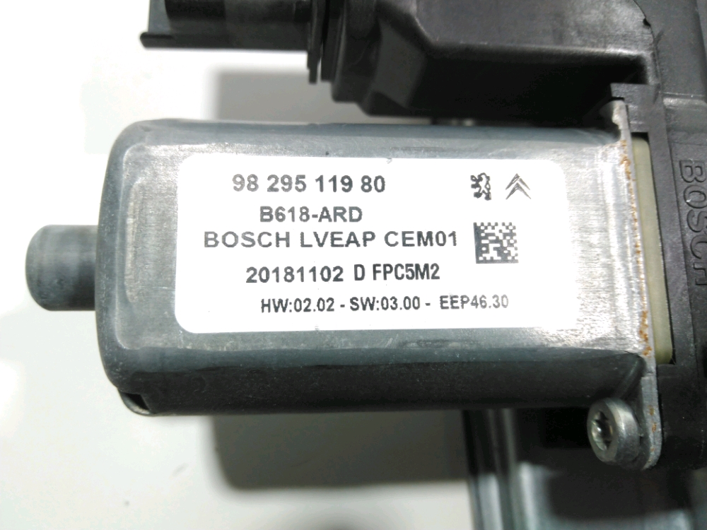 Lève-vitre électrique arrière droit