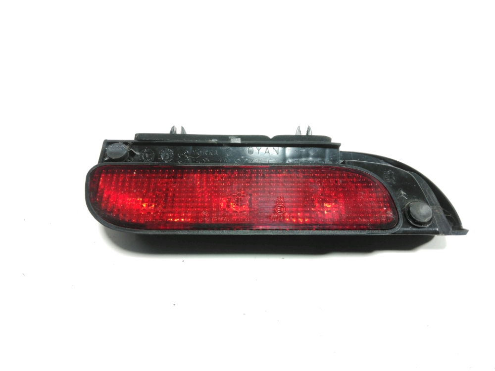 Feu stop supplémentaire