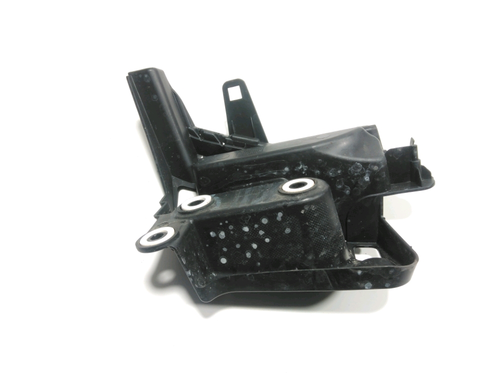 Support droit de pare-choc arrière