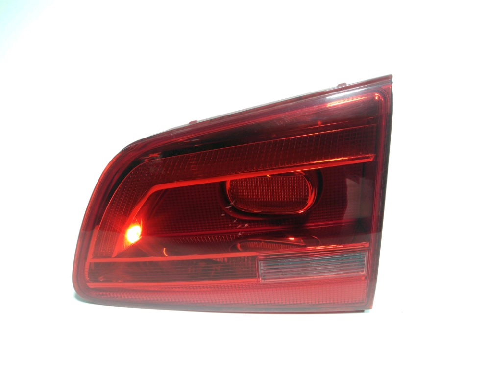 Feu arrière intérieur droit