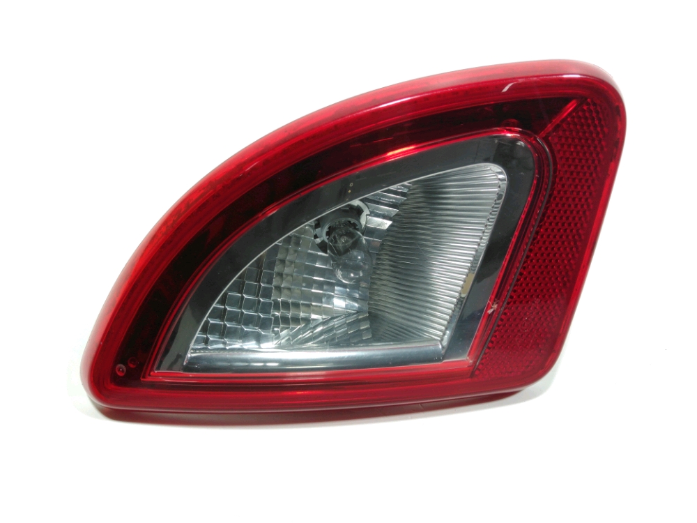 Feu arrière intérieur gauche