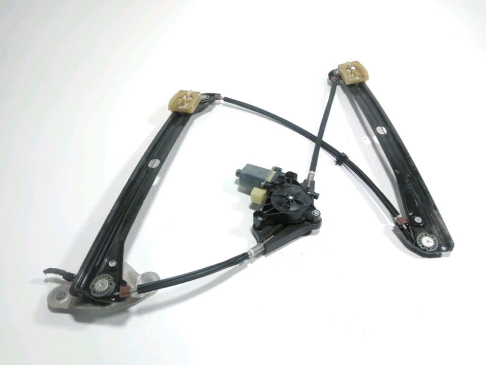 Lève-vitre électrique avant gauche