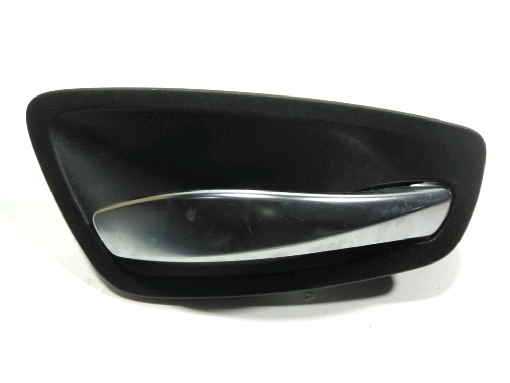 Poignee interieure porte avant droite