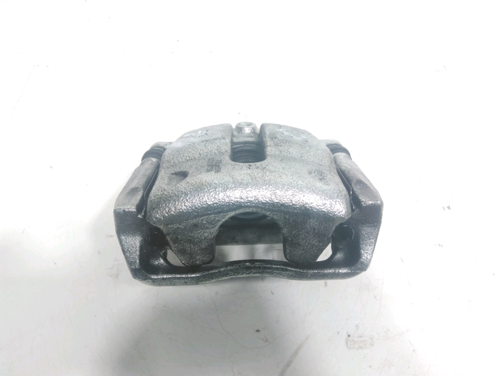 Etrier de frein avant droit