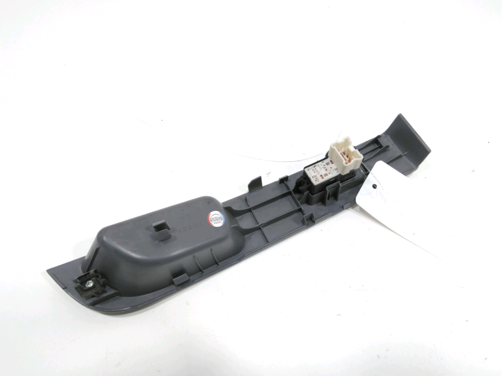 Commande lève-vitre avant droit