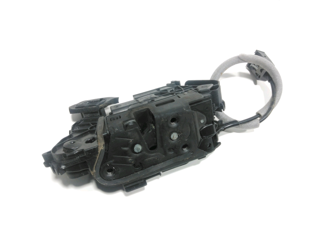 Serrure de porte avant gauche