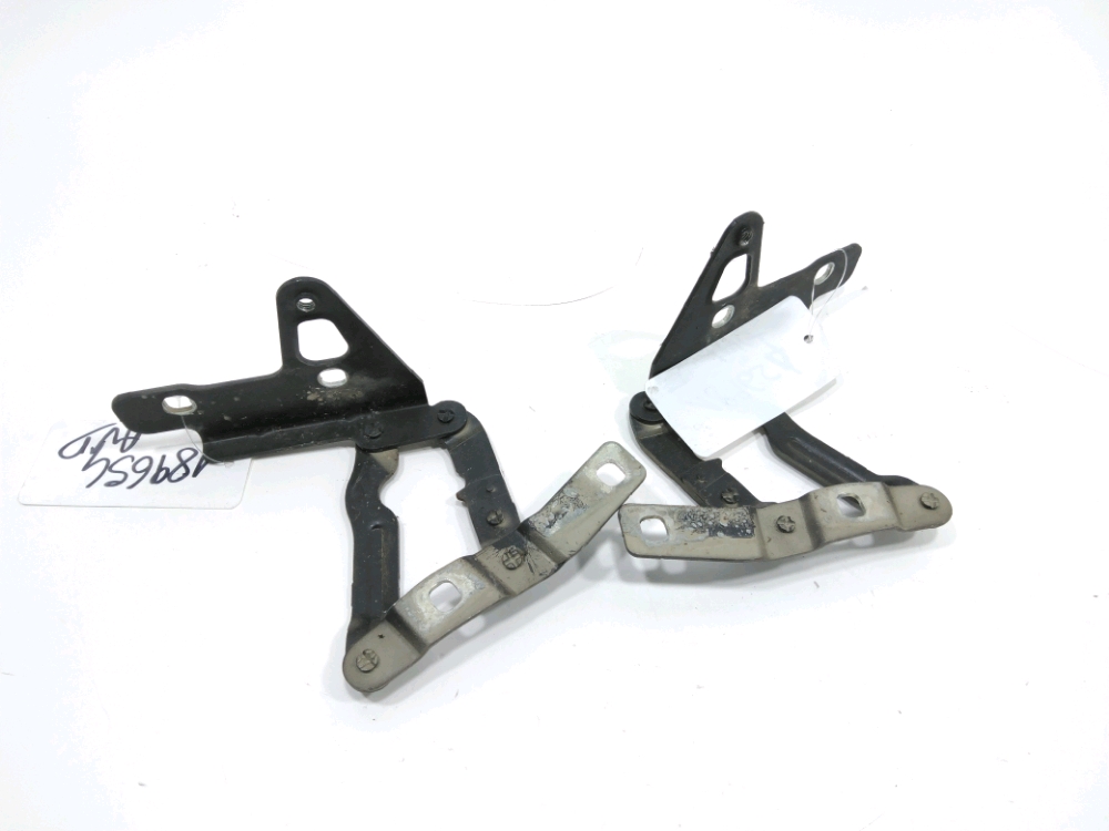 Jeu de charnieres de capot