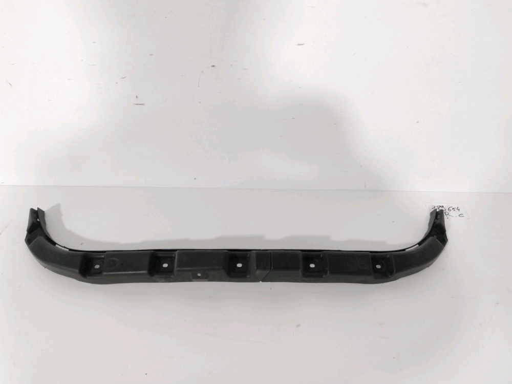 Support central de pare-choc arrière