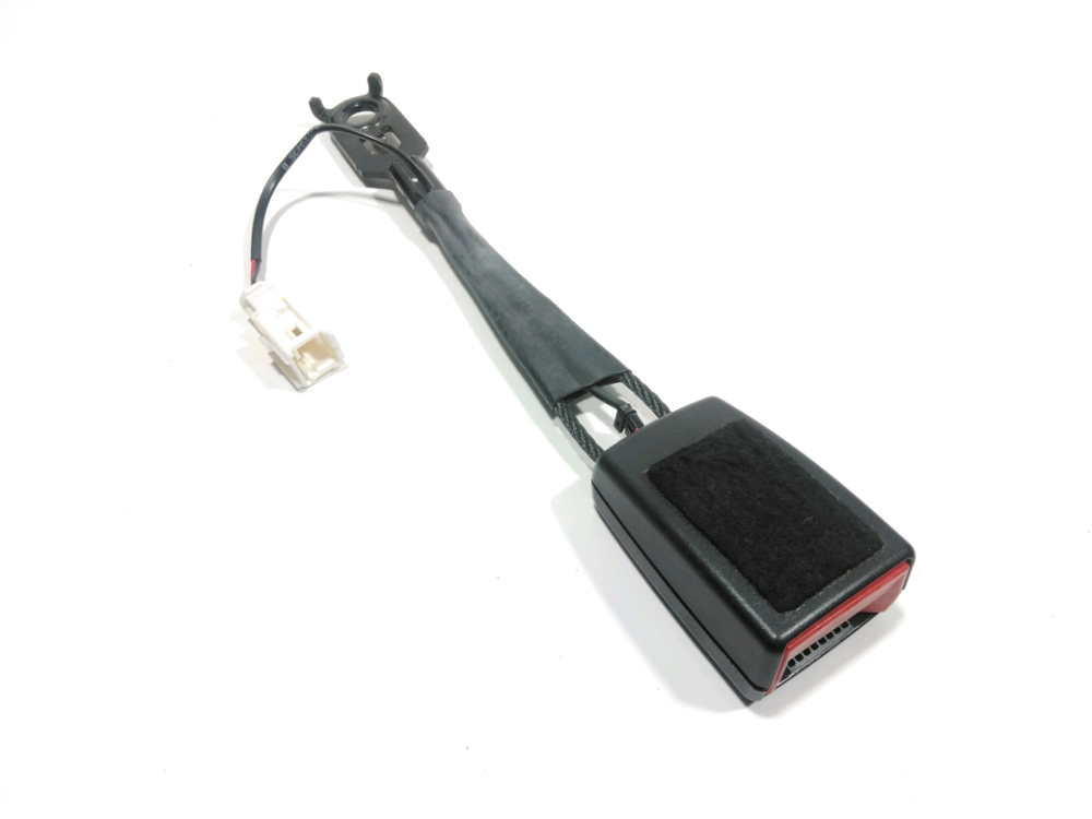 Ancrage ceinture avant droit
