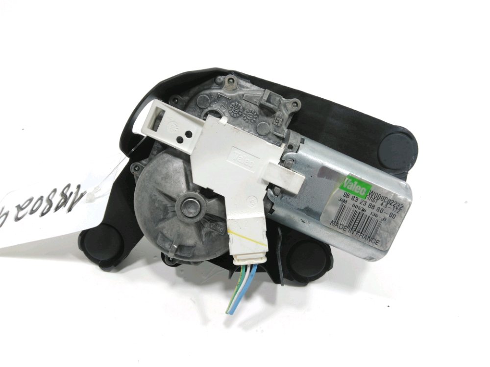 Moteur d'essuie glace arrière